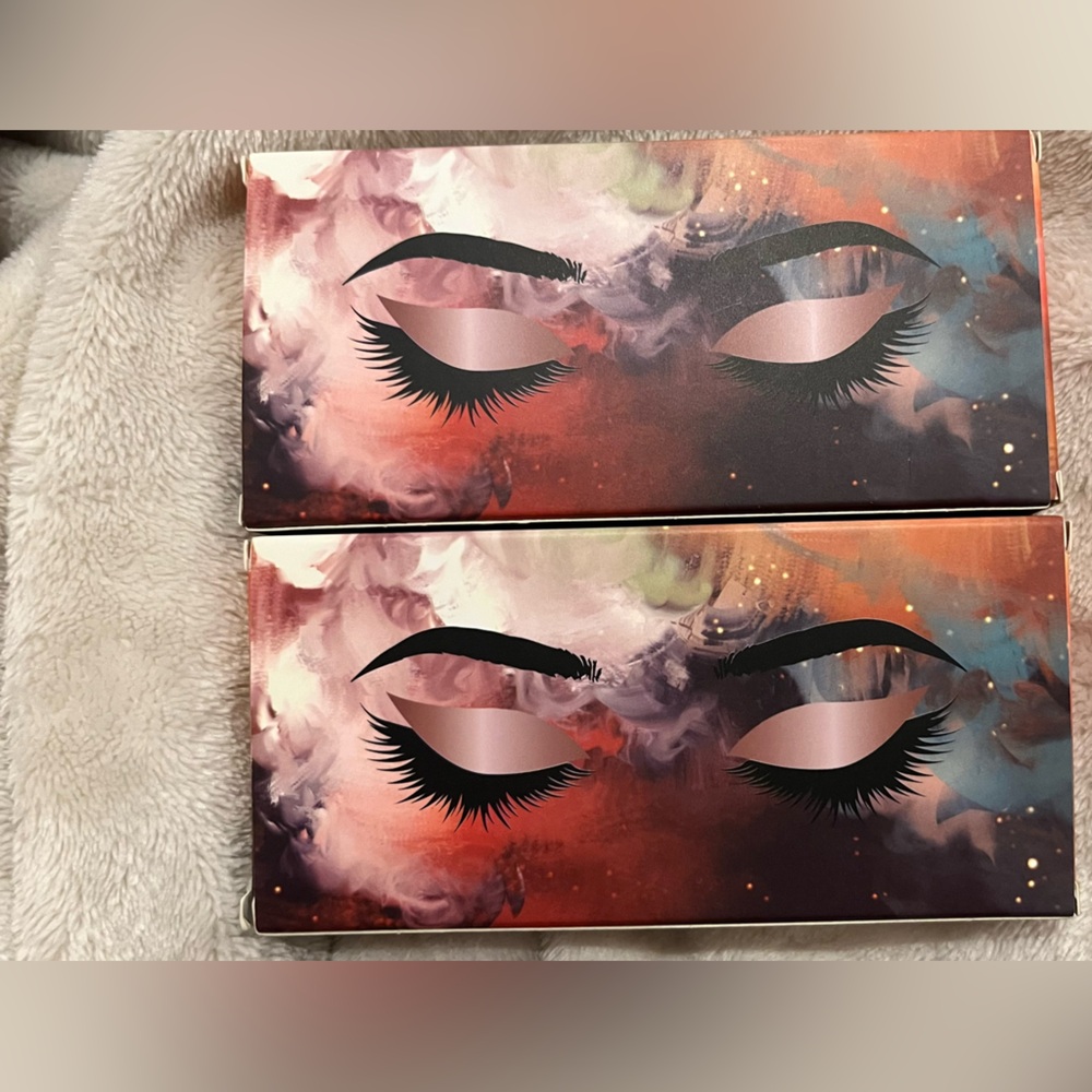 Lashes - Picture 2 of 4